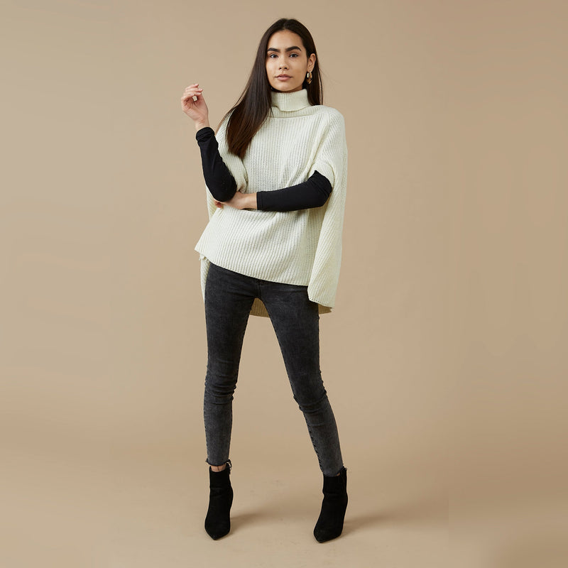 Victoria Knit Poncho - White